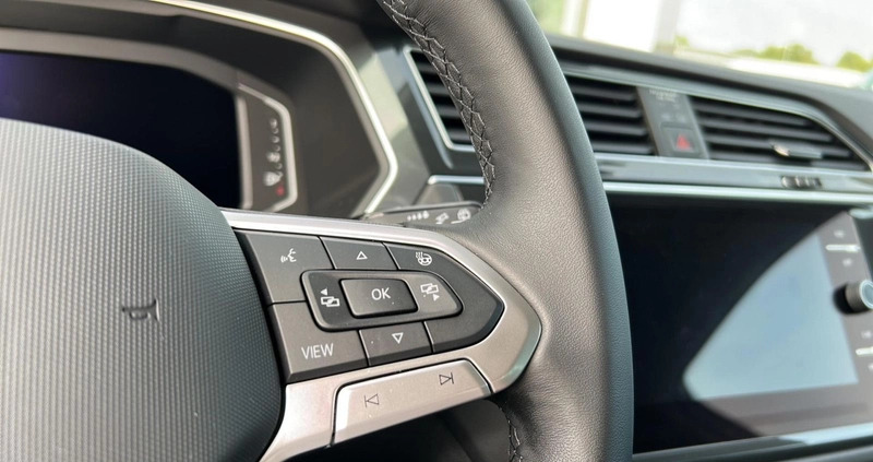 Volkswagen Tiguan cena 163900 przebieg: 6231, rok produkcji 2023 z Korfantów małe 301